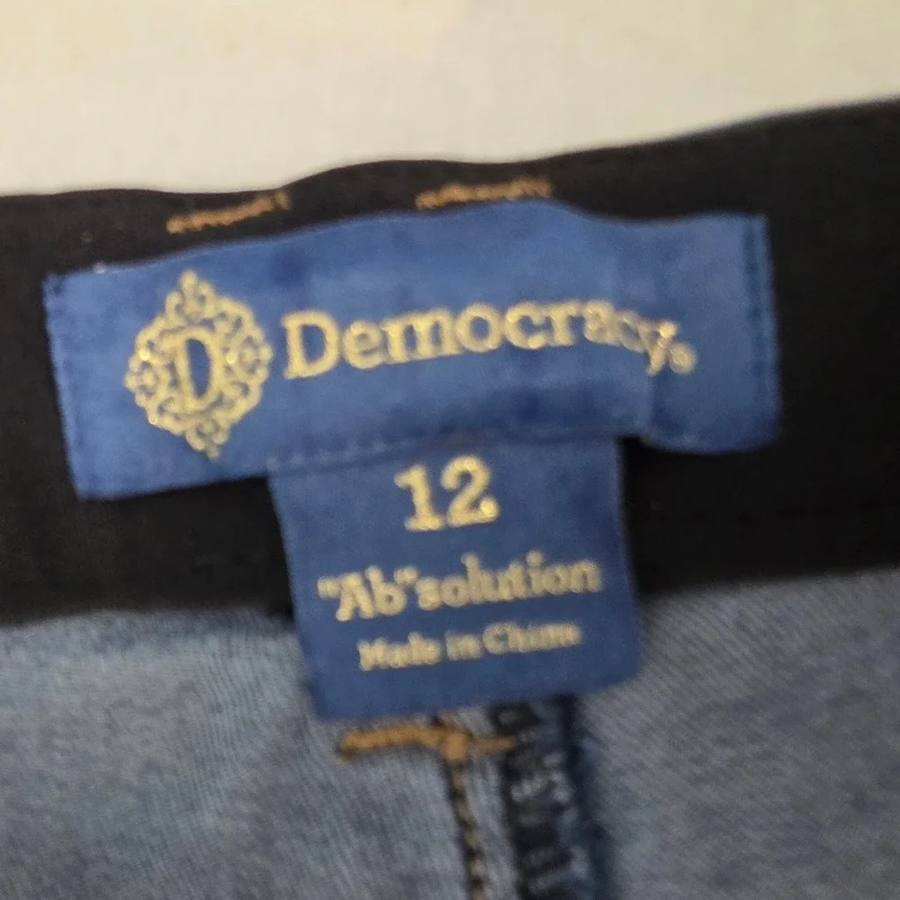 Democracy ab solution
